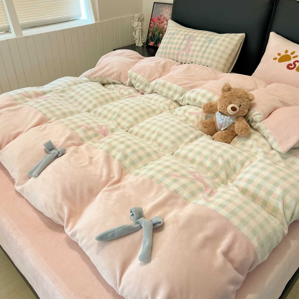 91家纺网 家纺一手货源 找家纺 （总）子钦家纺 2025新款田园复古风加厚牛奶绒蝴蝶结款毛巾绣四件套