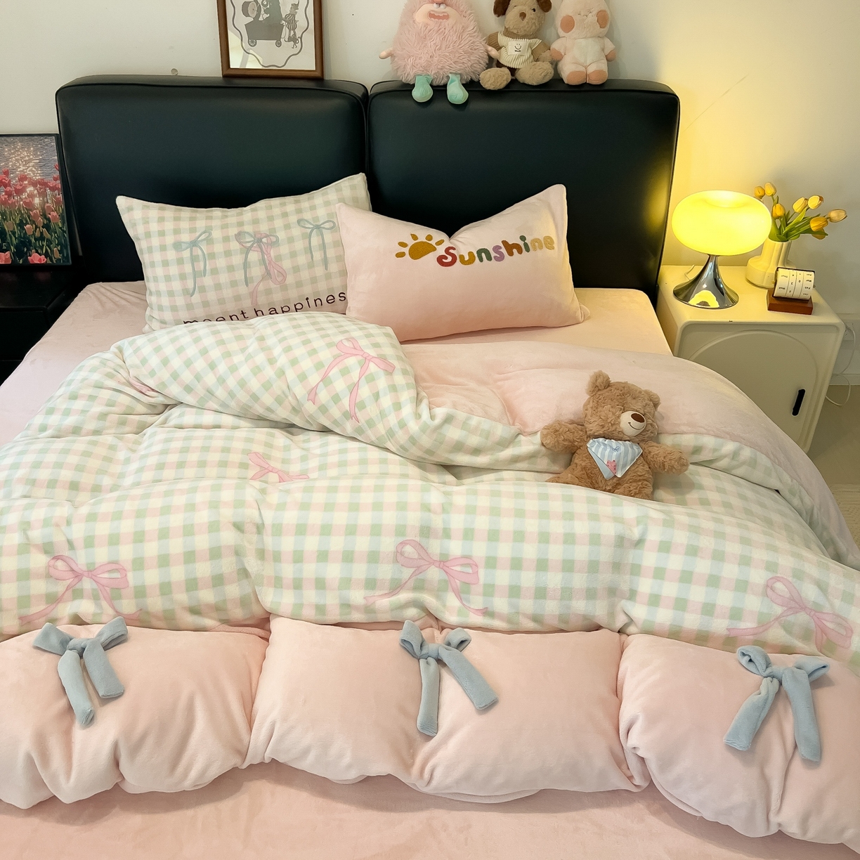 91家纺网 家纺一手货源 找家纺 子钦家纺 2025新款田园复古风加厚牛奶绒蝴蝶结款毛巾绣四件套 牛奶绒公主风-蝴蝶结格子