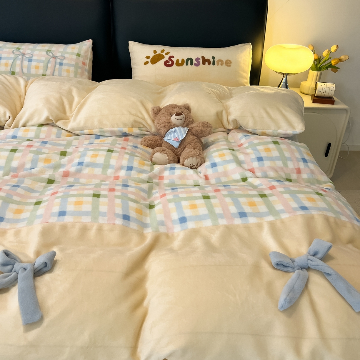 91家纺网 家纺一手货源 找家纺 子钦家纺 2025新款田园复古风加厚牛奶绒蝴蝶结款毛巾绣四件套 牛奶绒公主风-七彩格