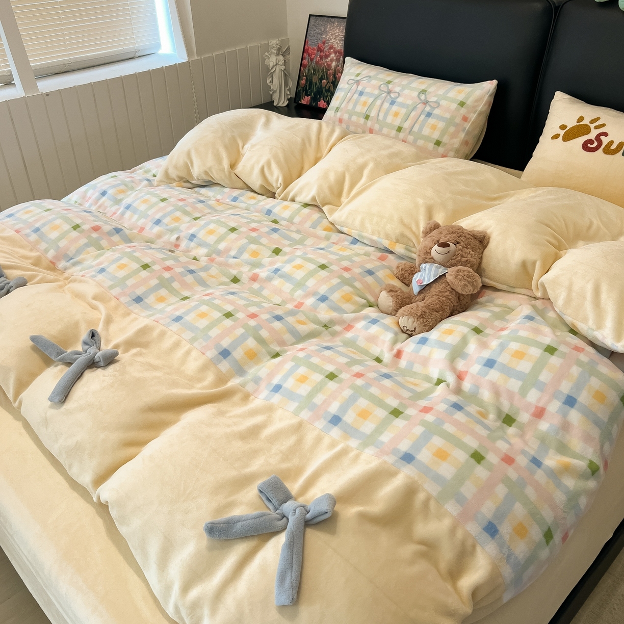 91家纺网 家纺一手货源 找家纺 子钦家纺 2025新款田园复古风加厚牛奶绒蝴蝶结款毛巾绣四件套 牛奶绒公主风-七彩格