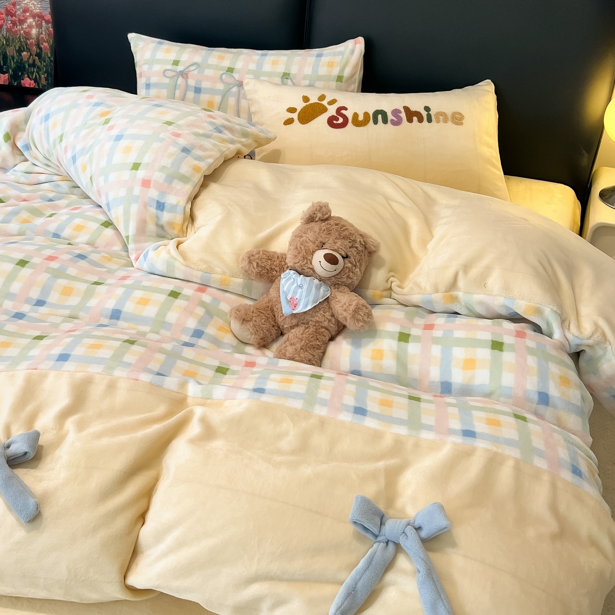 91家纺网 家纺一手货源 找家纺 子钦家纺 2025新款田园复古风加厚牛奶绒蝴蝶结款毛巾绣四件套 牛奶绒公主风-七彩格