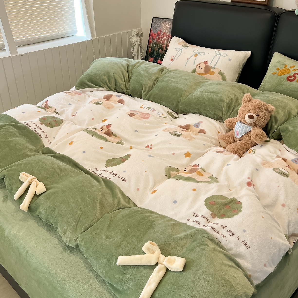 91家纺网 家纺一手货源 找家纺 子钦家纺 2025新款田园复古风加厚牛奶绒蝴蝶结款毛巾绣四件套 牛奶绒公主风-趴趴狗