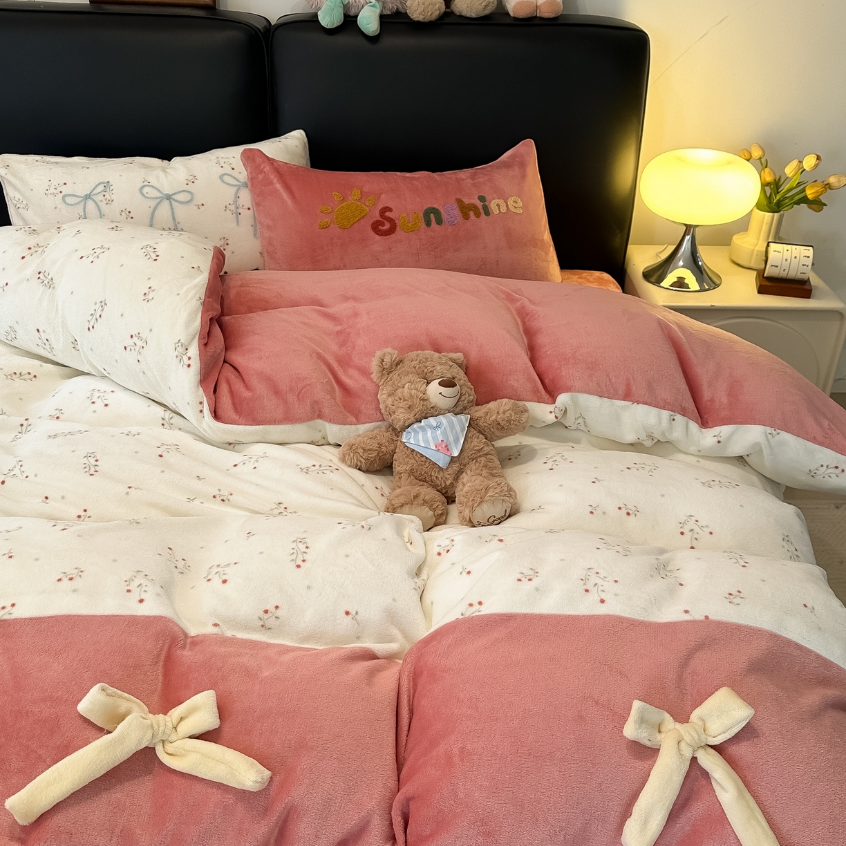 91家纺网 家纺一手货源 找家纺 子钦家纺 2025新款田园复古风加厚牛奶绒蝴蝶结款毛巾绣四件套 牛奶绒公主风-小花园