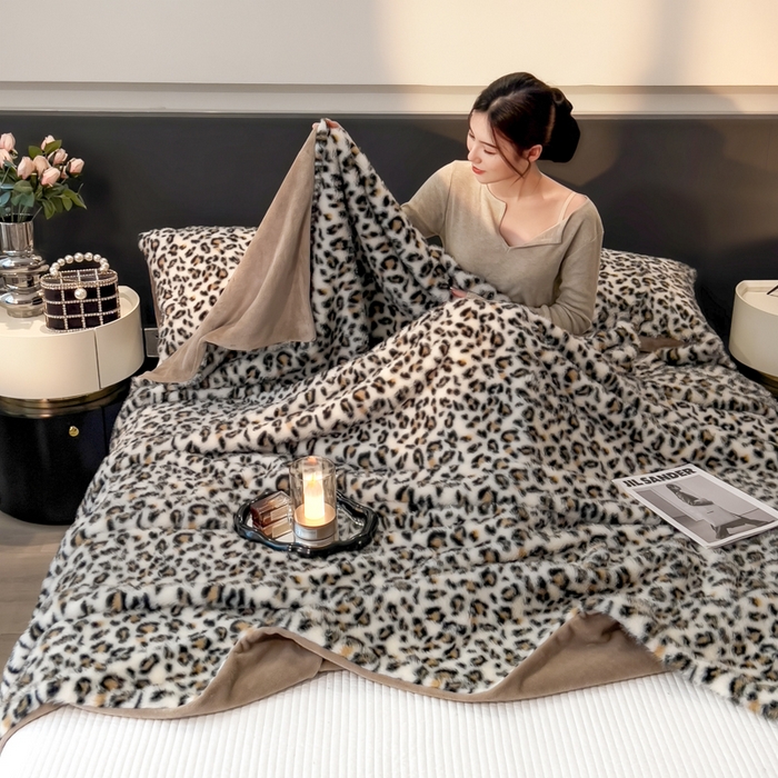 91家纺网 家纺一手货源 找家纺 九花鹿 2025新款丹麦皮草绒水貂绒盖毯毛毯毯子-豹纹 豹纹咖