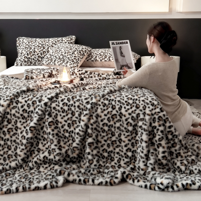 91家纺网 家纺一手货源 找家纺 九花鹿 2025新款丹麦皮草绒水貂绒盖毯毛毯毯子-豹纹 豹纹咖