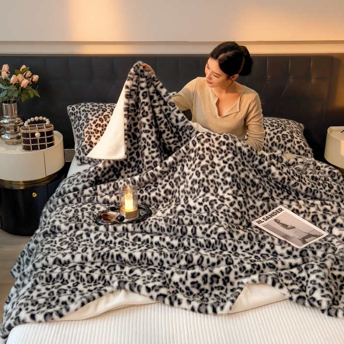 91家纺网 家纺一手货源 找家纺 九花鹿 2025新款丹麦皮草绒水貂绒盖毯毛毯毯子-豹纹 豹纹灰