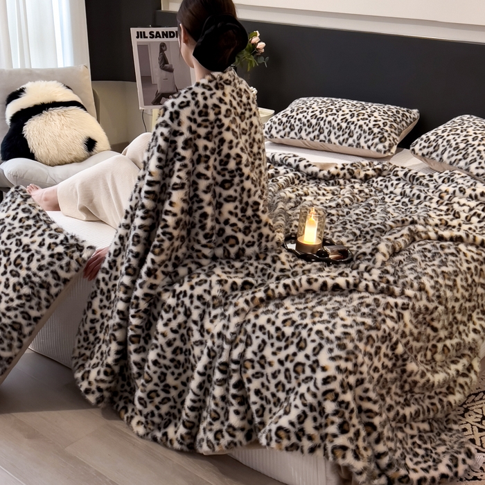 91家纺网 家纺一手货源 找家纺 九花鹿 2025新款丹麦皮草绒水貂绒盖毯毛毯毯子-豹纹 豹纹咖