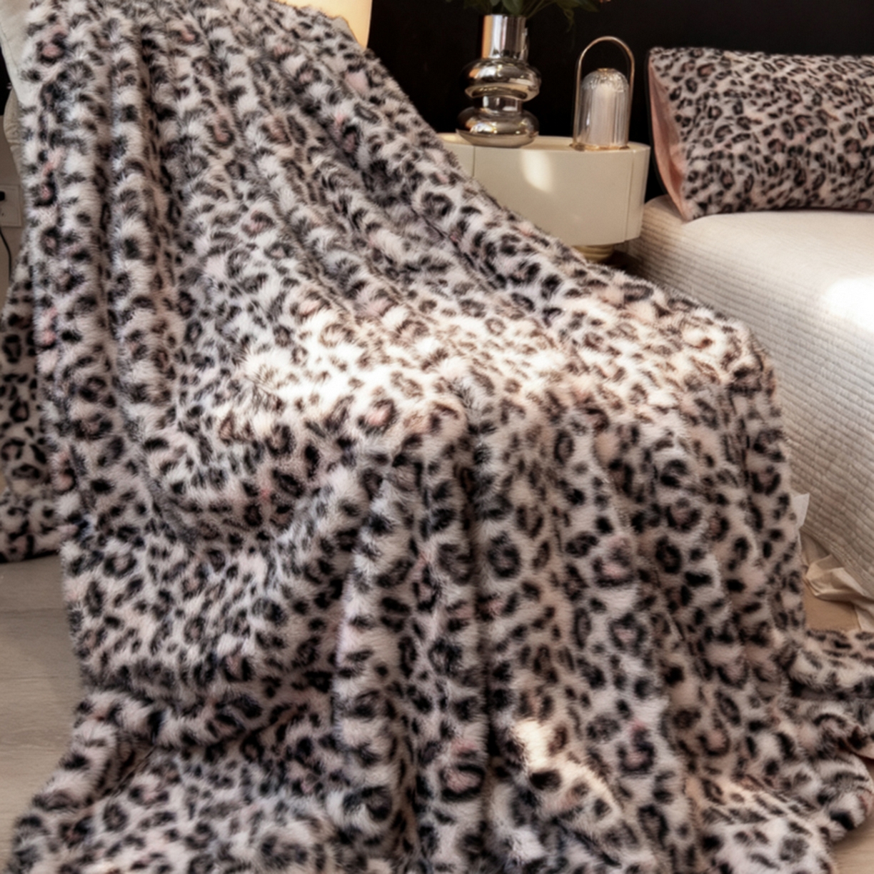 91家纺网 家纺一手货源 找家纺 （总）九花鹿 2025新款丹麦皮草绒水貂绒盖毯毛毯毯子-豹纹