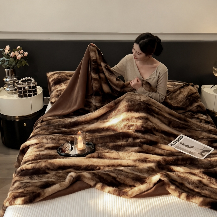 91家纺网 家纺一手货源 找家纺 （总）九花鹿 2025新款丹麦皮草绒水貂绒盖毯毛毯毯子