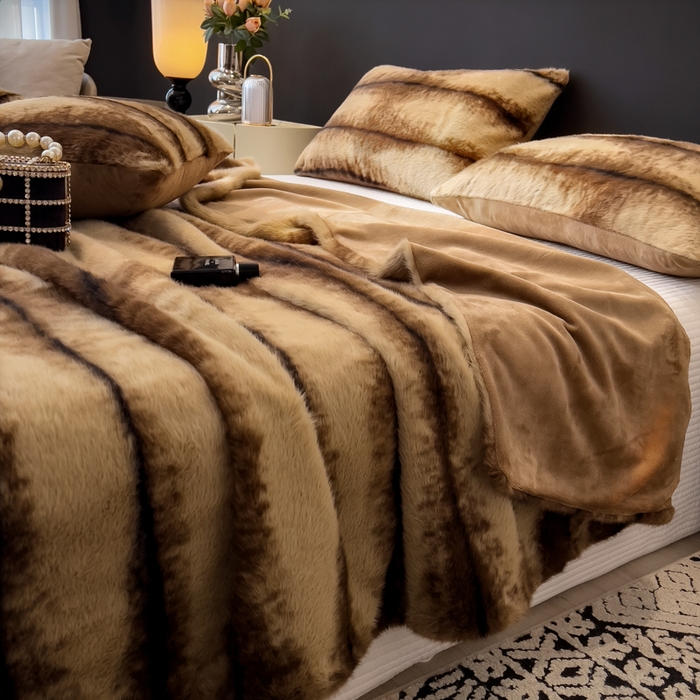 91家纺网 家纺一手货源 找家纺 九花鹿 2025新款丹麦皮草绒水貂绒盖毯毛毯毯子 佩兹利