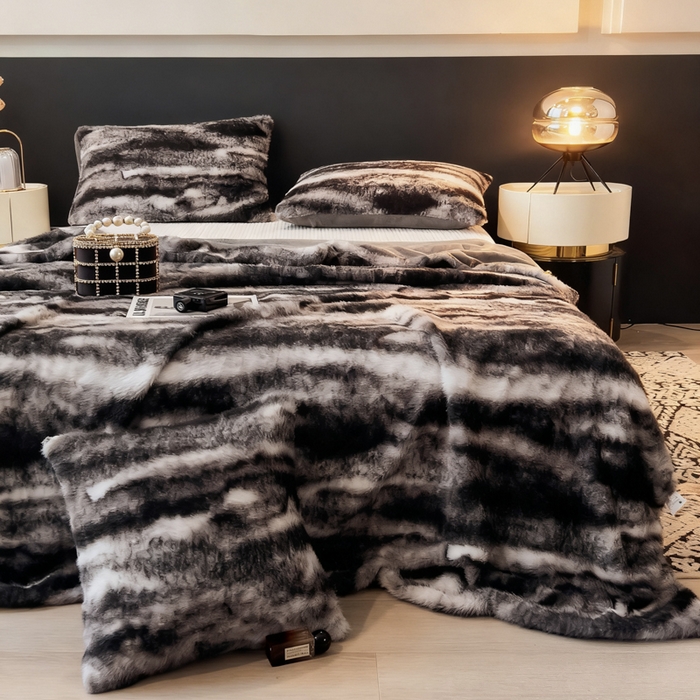 91家纺网 家纺一手货源 找家纺 九花鹿 2025新款丹麦皮草绒水貂绒盖毯毛毯毯子 玛丽娜-气质灰