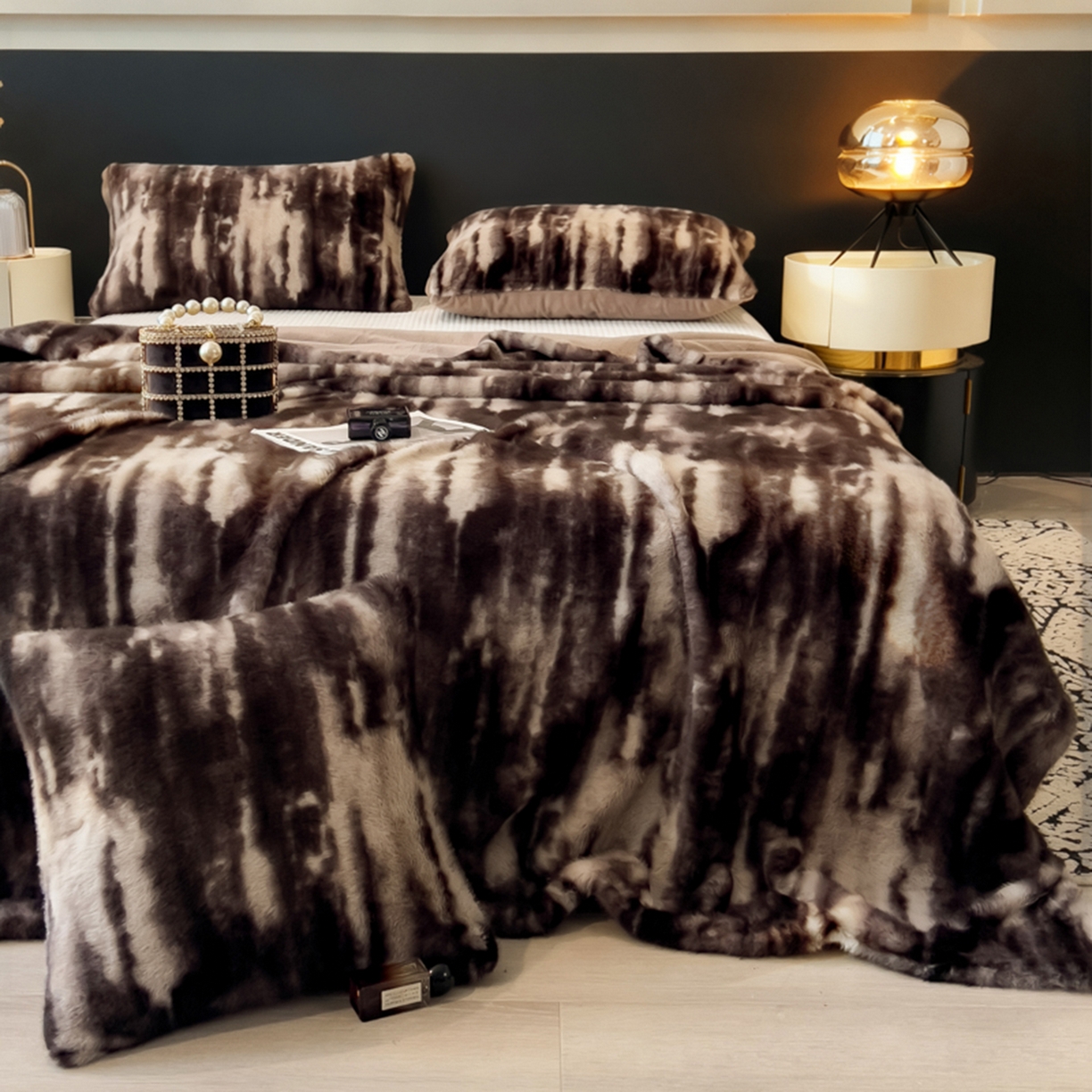 91家纺网 家纺一手货源 找家纺 九花鹿 2025新款丹麦皮草绒水貂绒盖毯毛毯毯子 艾莉