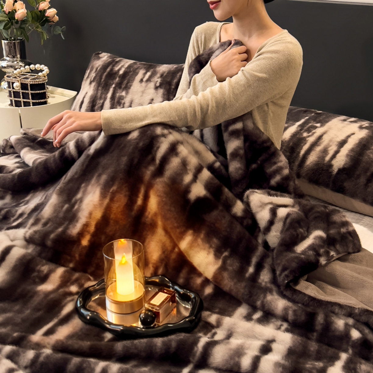 91家纺网 家纺一手货源 找家纺 九花鹿 2025新款丹麦皮草绒水貂绒盖毯毛毯毯子 艾莉