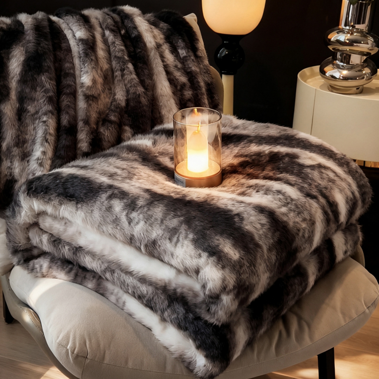 91家纺网 家纺一手货源 找家纺 九花鹿 2025新款丹麦皮草绒水貂绒盖毯毛毯毯子 玛丽娜-气质灰