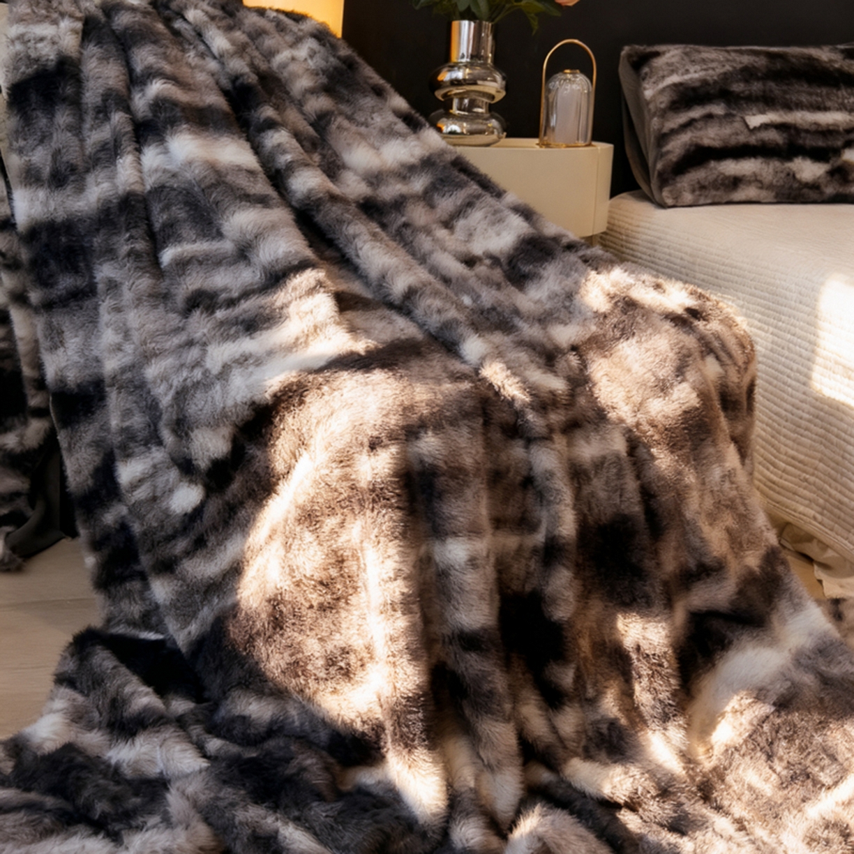 91家纺网 家纺一手货源 找家纺 九花鹿 2025新款丹麦皮草绒水貂绒盖毯毛毯毯子 玛丽娜-气质灰