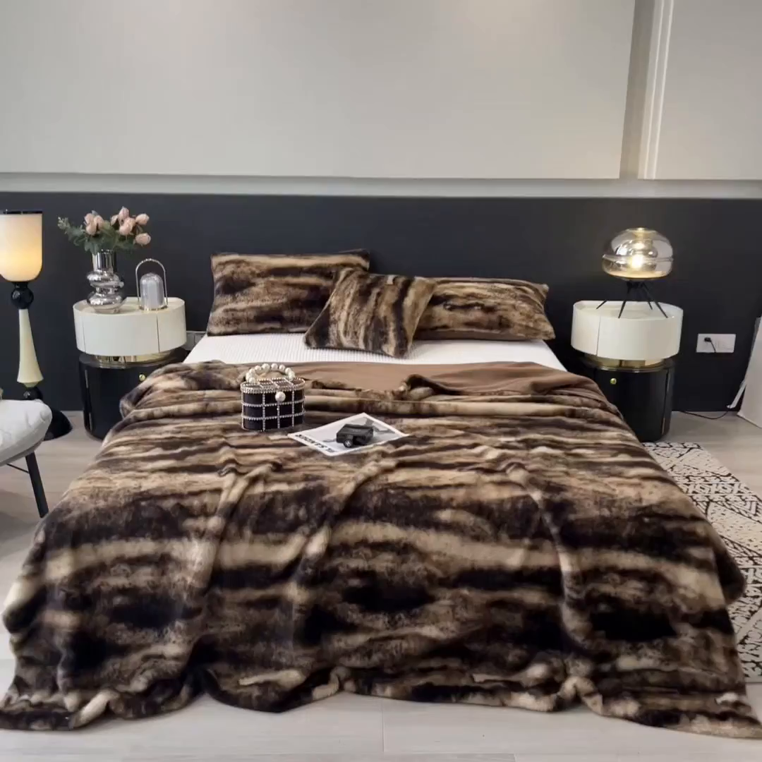 91家纺网 家纺一手货源 找家纺 （总）九花鹿 2025新款丹麦皮草绒水貂绒盖毯毛毯毯子