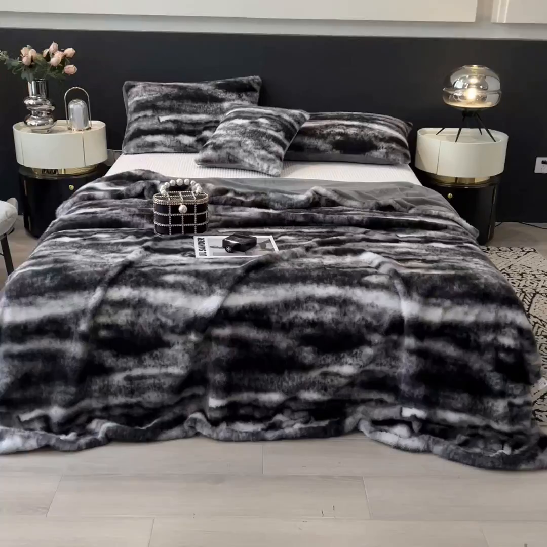 91家纺网 家纺一手货源 找家纺 九花鹿 2025新款丹麦皮草绒水貂绒盖毯毛毯毯子 玛丽娜-气质灰