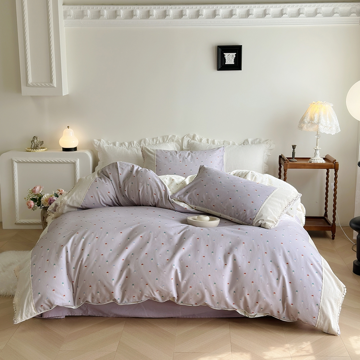 91家纺网 家纺一手货源 找家纺 怡家居 2025新款全棉纯棉磨毛数码印花韩系花边四件套 紫蘑菇