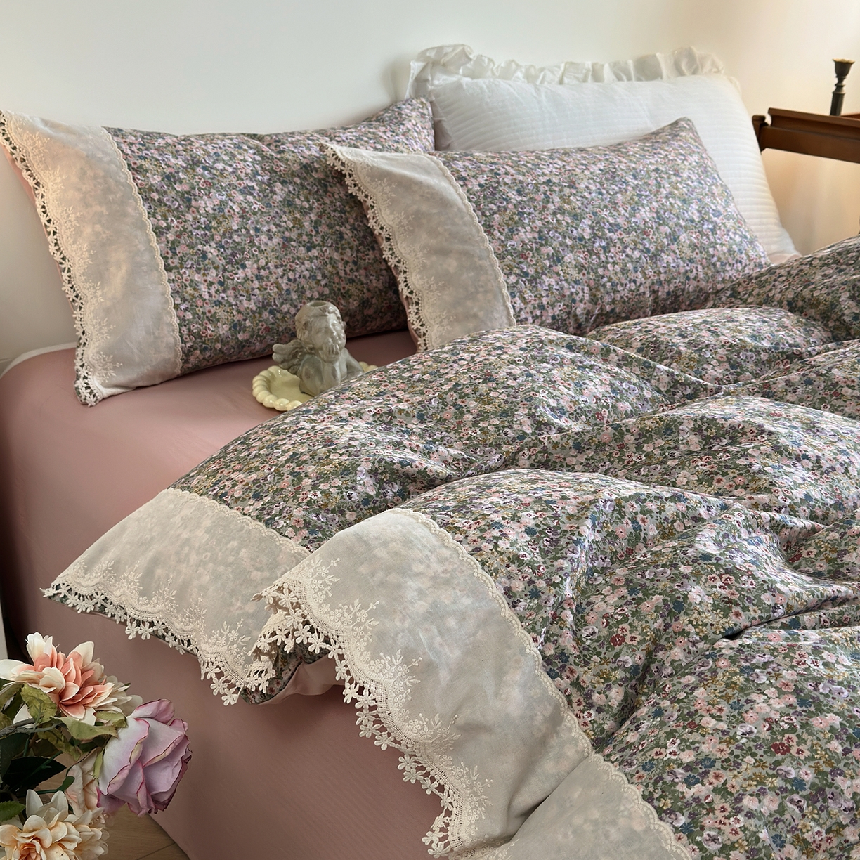 91家纺网 家纺一手货源 找家纺 怡家居 2025新款全棉纯棉磨毛数码印花韩系花边四件套 珍妮