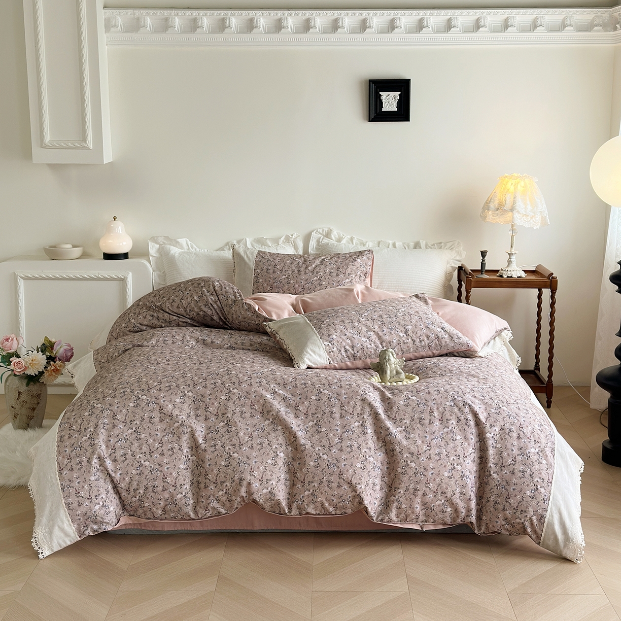 91家纺网 家纺一手货源 找家纺 怡家居 2025新款全棉纯棉磨毛数码印花韩系花边四件套 茵然