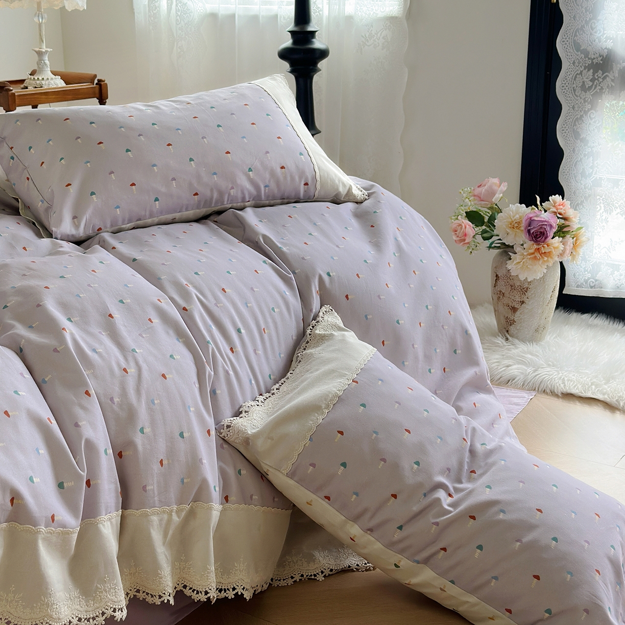 91家纺网 家纺一手货源 找家纺 怡家居 2025新款全棉纯棉磨毛数码印花韩系花边四件套 紫蘑菇