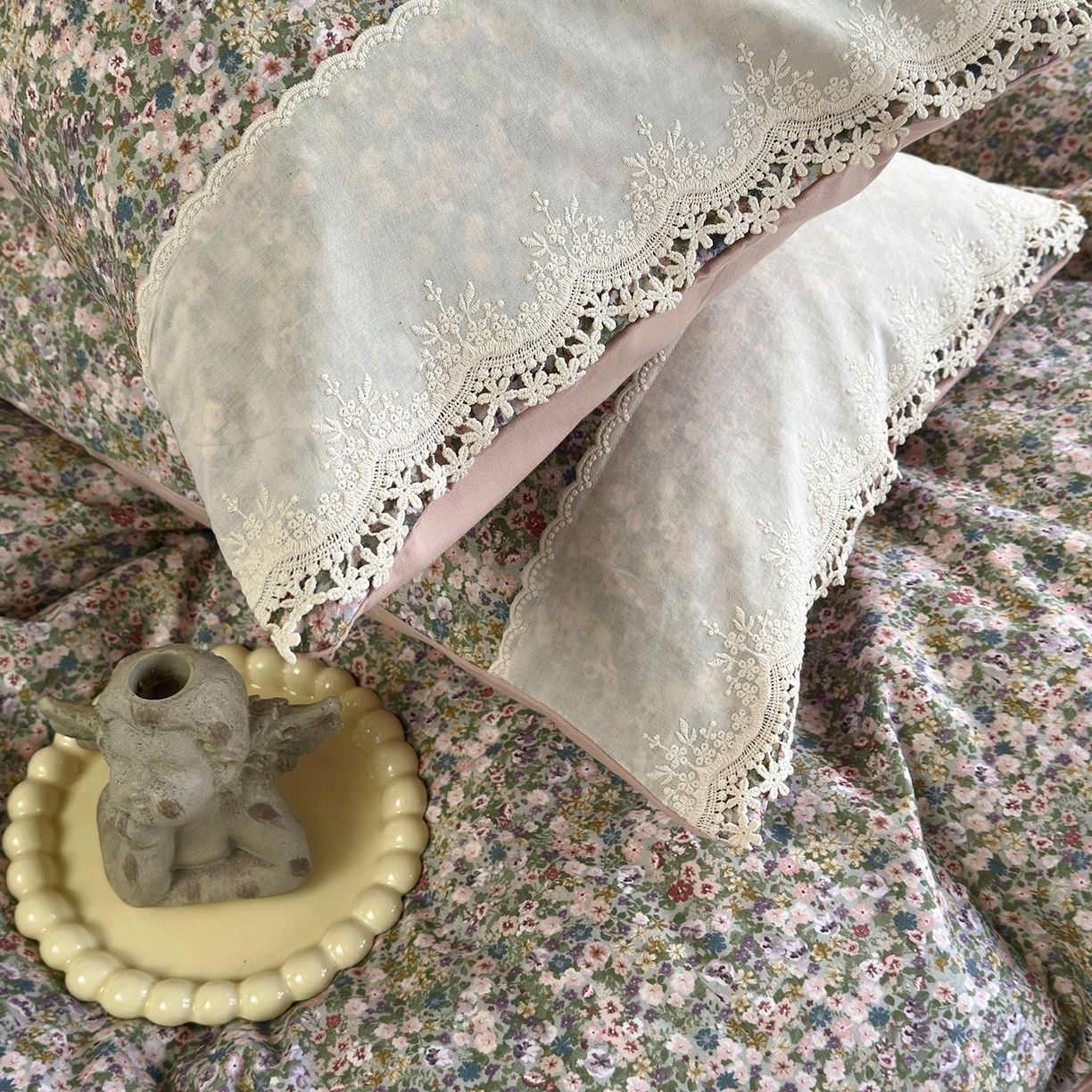 91家纺网 家纺一手货源 找家纺 怡家居 2025新款全棉纯棉磨毛数码印花韩系花边四件套 珍妮