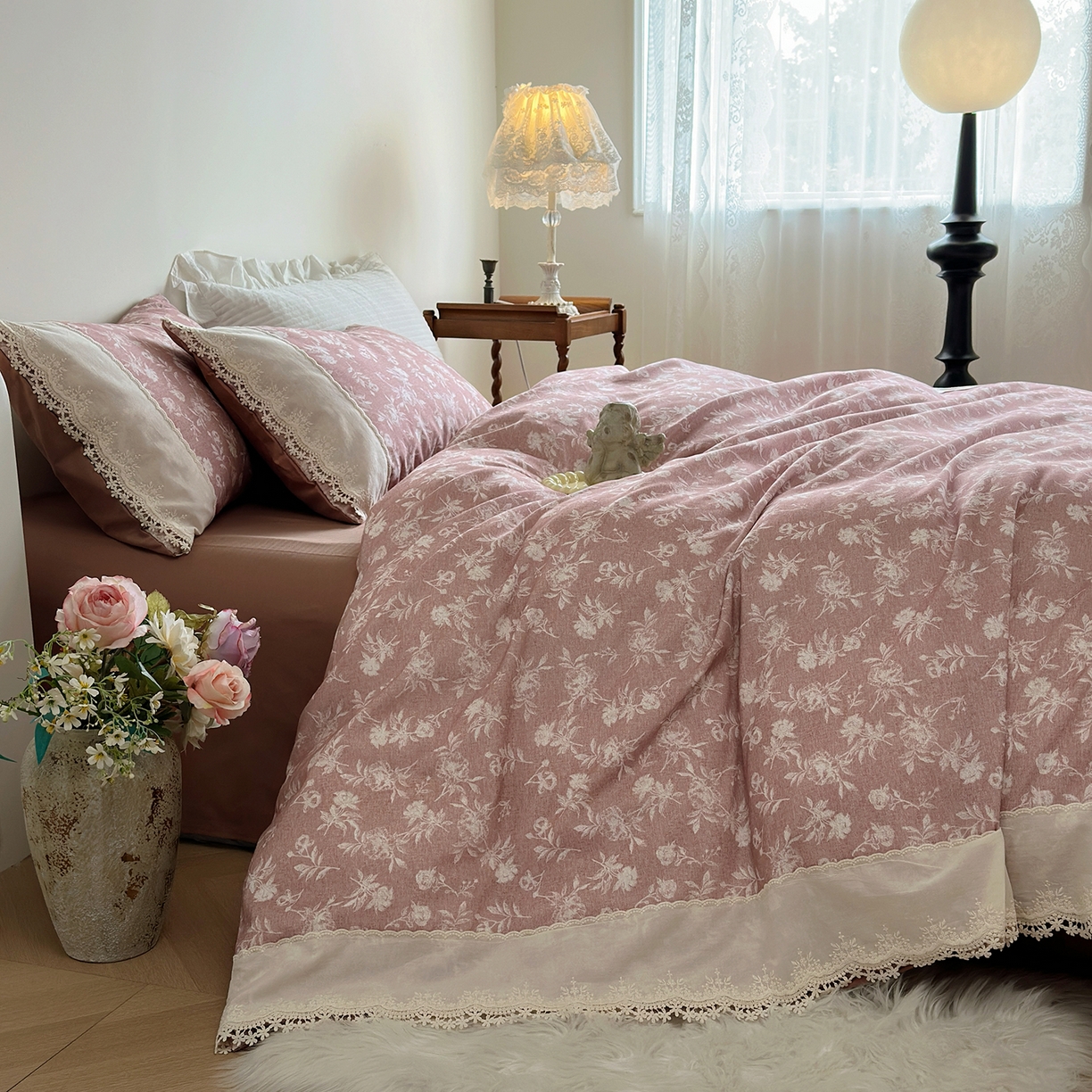 91家纺网 家纺一手货源 找家纺 怡家居 2025新款全棉纯棉磨毛数码印花韩系花边四件套 兰序