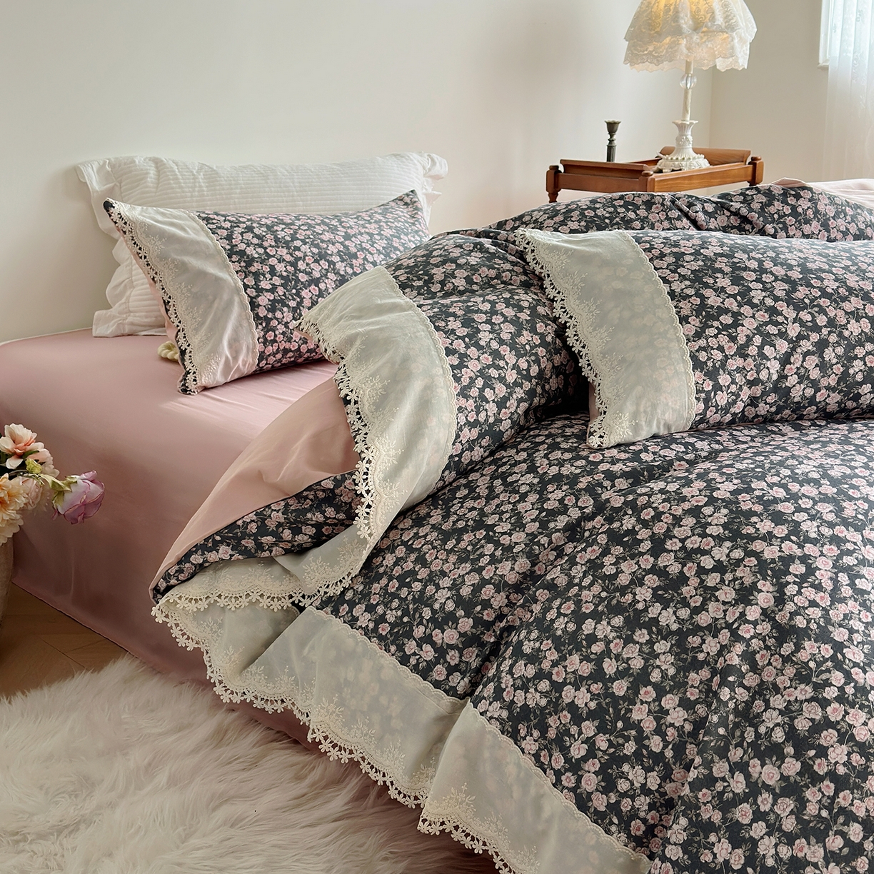 91家纺网 家纺一手货源 找家纺 怡家居 2025新款全棉纯棉磨毛数码印花韩系花边四件套 浪漫