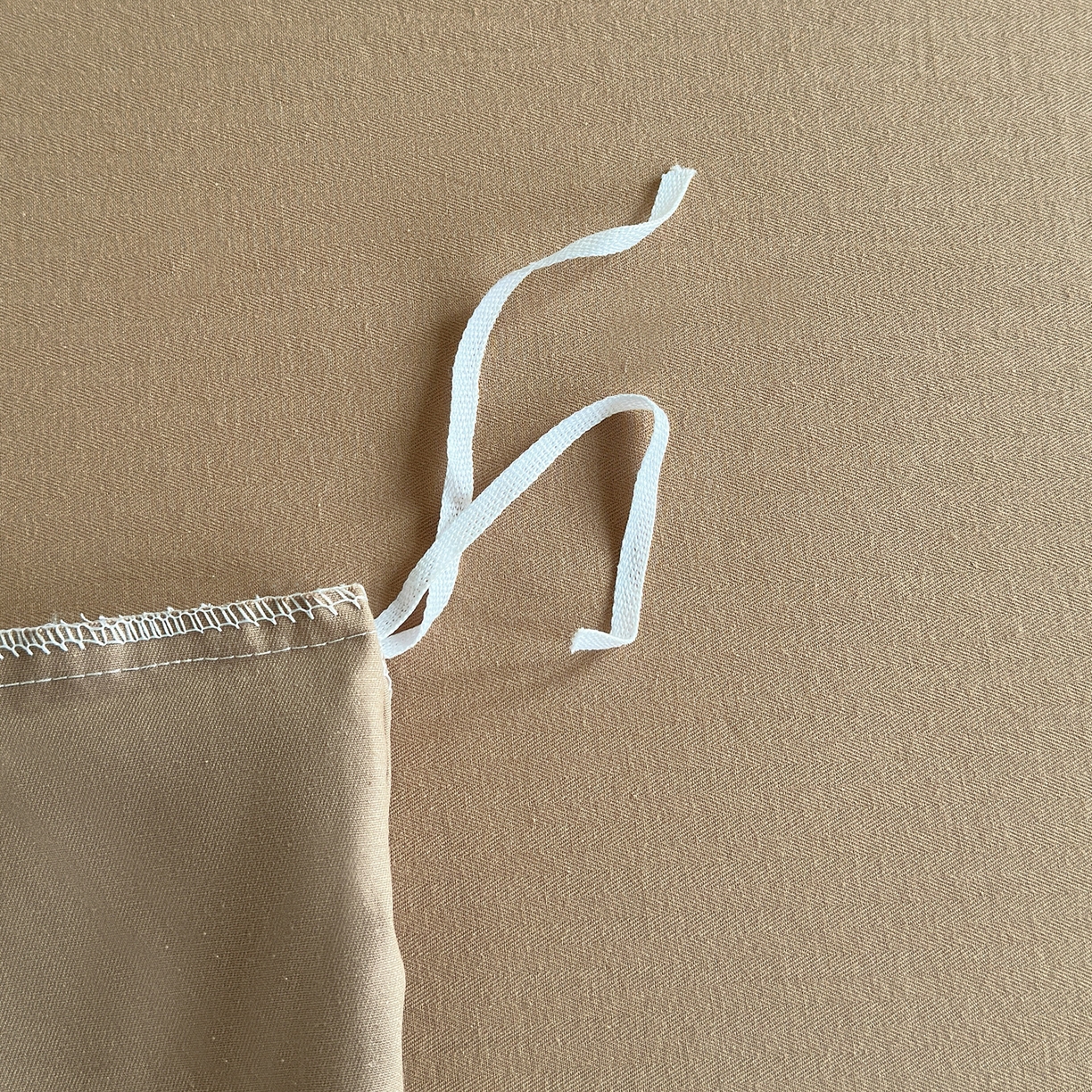 91家纺网 家纺一手货源 找家纺 怡家居 2025新款全棉纯棉磨毛数码印花韩系花边四件套 语棠