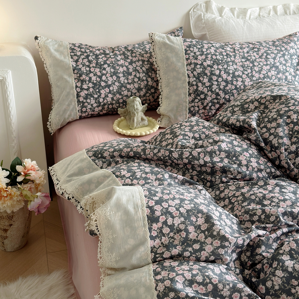 91家纺网 家纺一手货源 找家纺 怡家居 2025新款全棉纯棉磨毛数码印花韩系花边四件套 浪漫