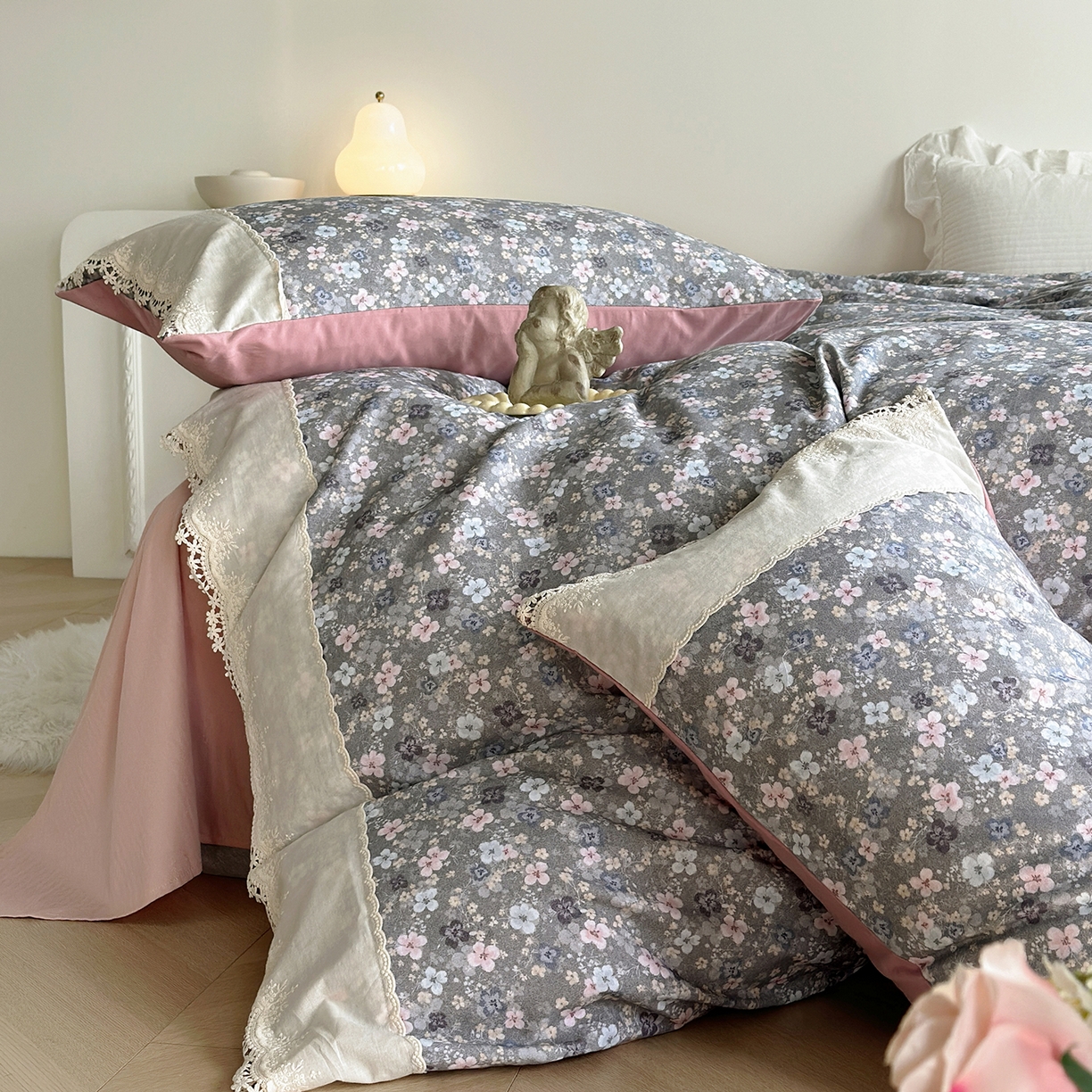 91家纺网 家纺一手货源 找家纺 怡家居 2025新款全棉纯棉磨毛数码印花韩系花边四件套 玛丽亚