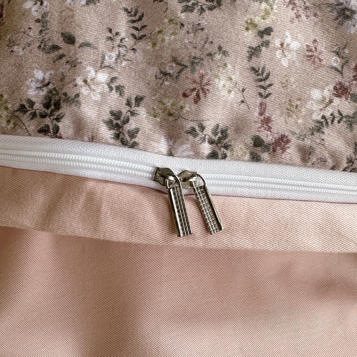 91家纺网 家纺一手货源 找家纺 怡家居 2025新款全棉纯棉磨毛数码印花韩系花边四件套 茵然