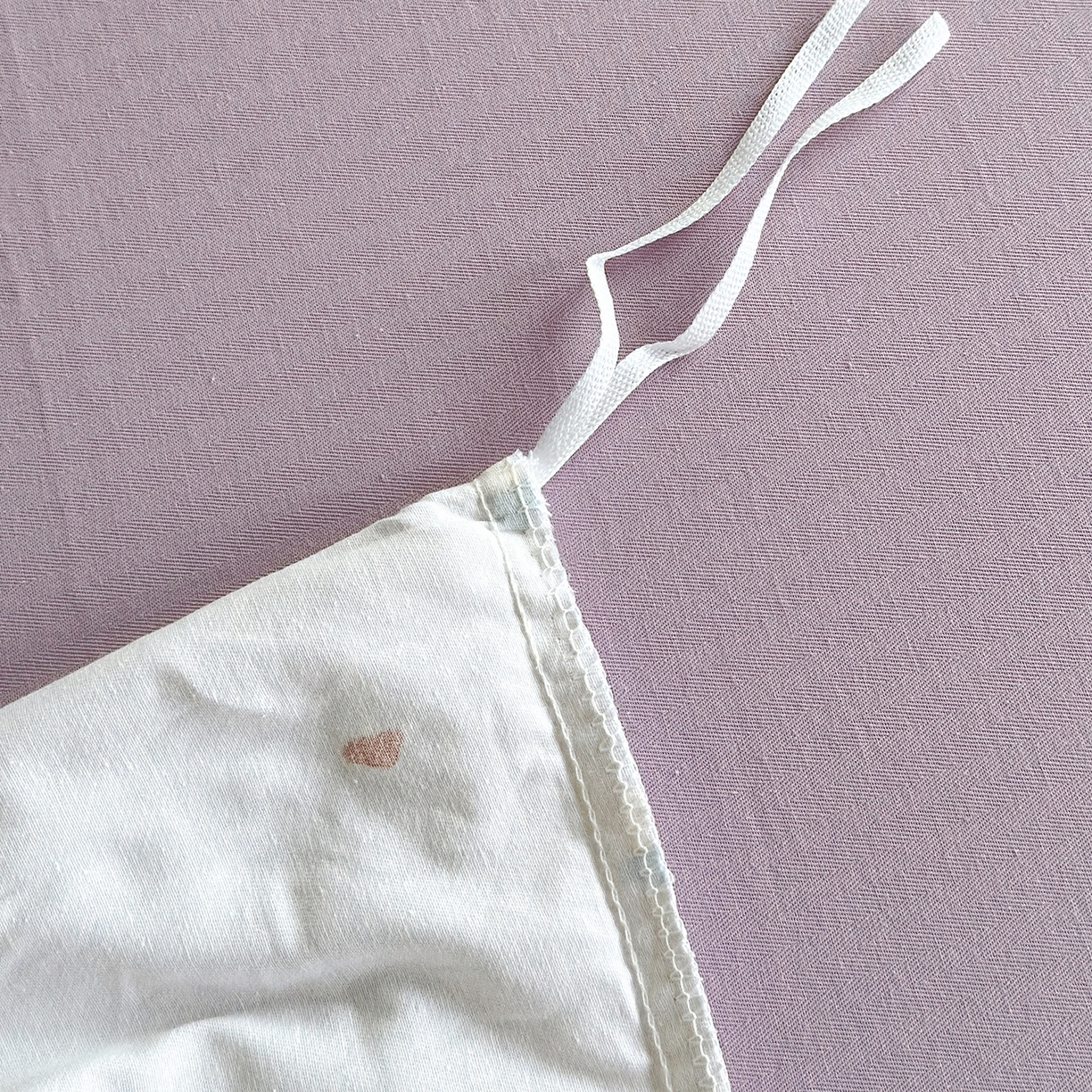 91家纺网 家纺一手货源 找家纺 怡家居 2025新款全棉纯棉磨毛数码印花韩系花边四件套 紫蘑菇