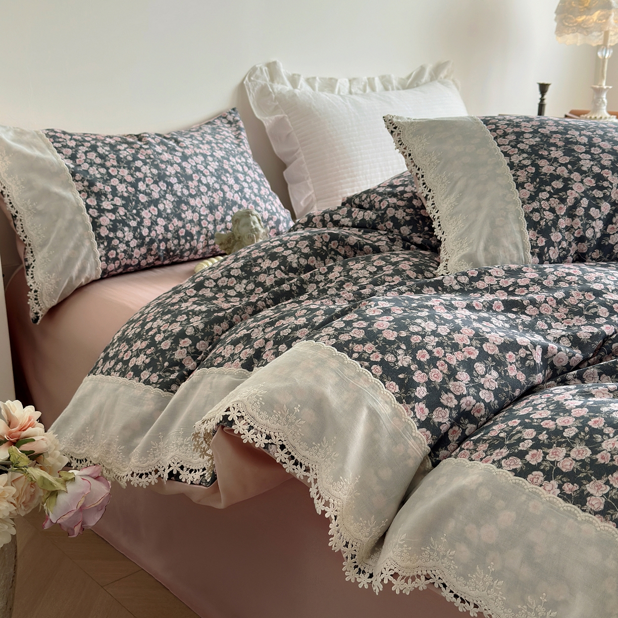 怡家居 2025新款全棉纯棉磨毛数码印花韩系花边四件套 浪漫