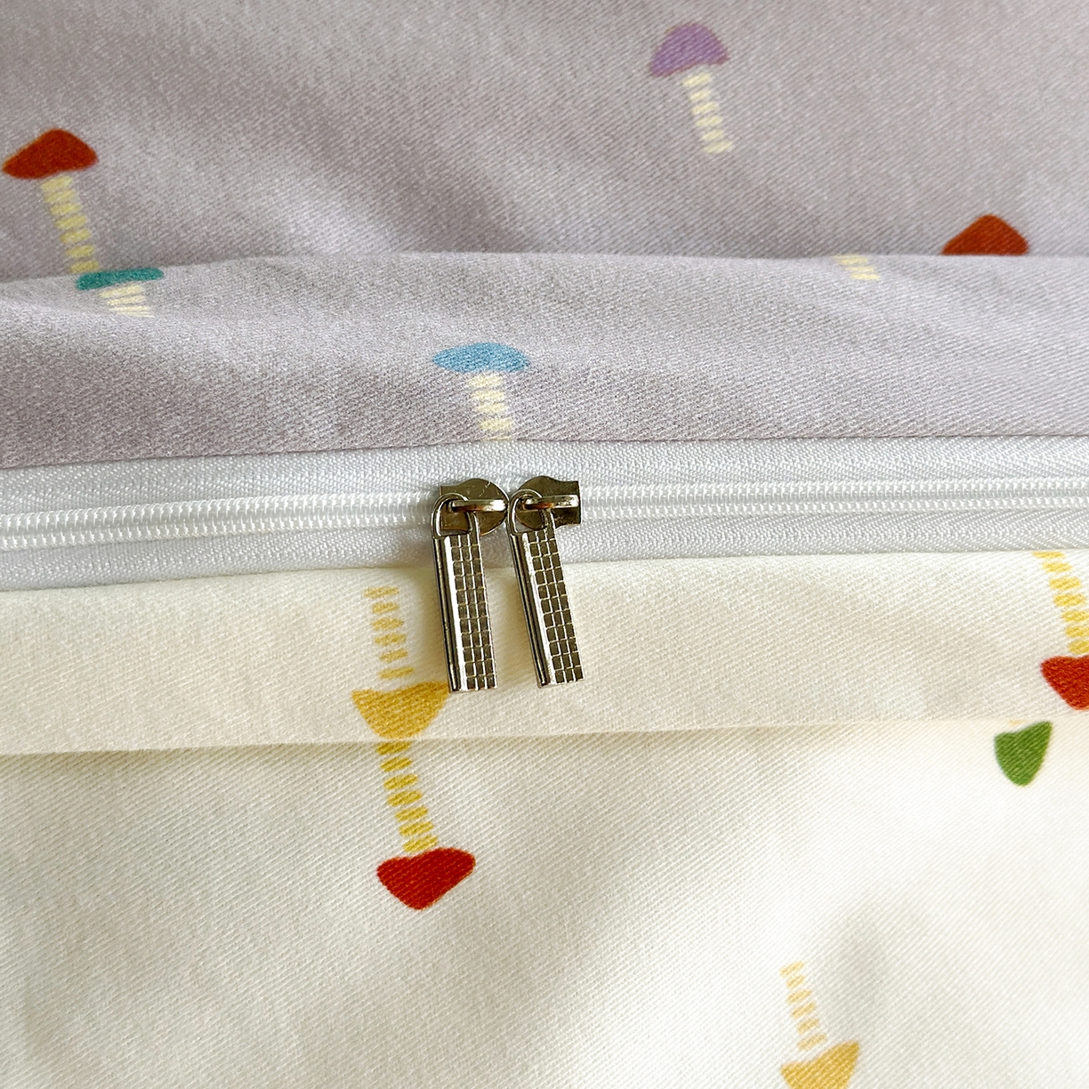 91家纺网 家纺一手货源 找家纺 怡家居 2025新款全棉纯棉磨毛数码印花韩系花边四件套 紫蘑菇