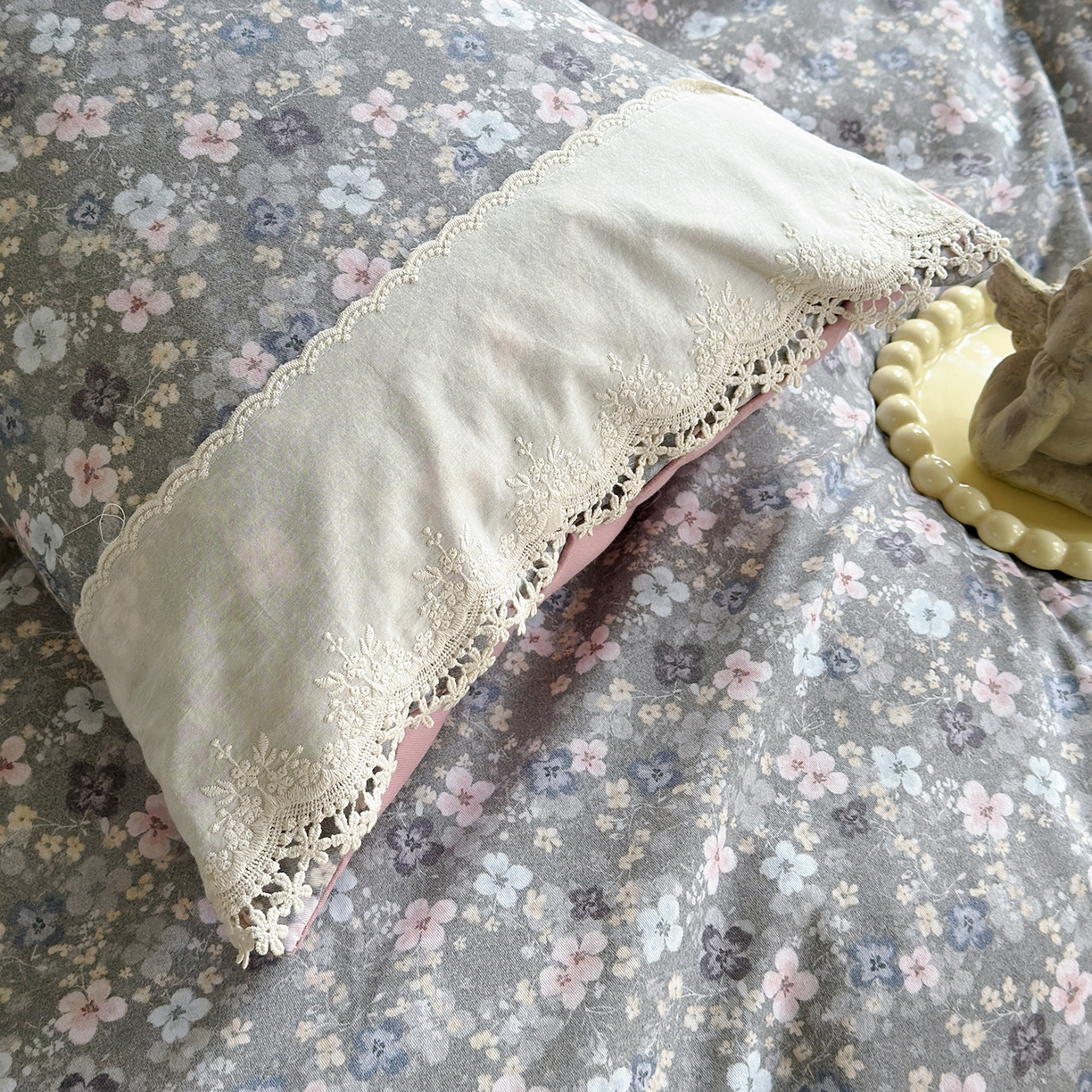 91家纺网 家纺一手货源 找家纺 怡家居 2025新款全棉纯棉磨毛数码印花韩系花边四件套 玛丽亚