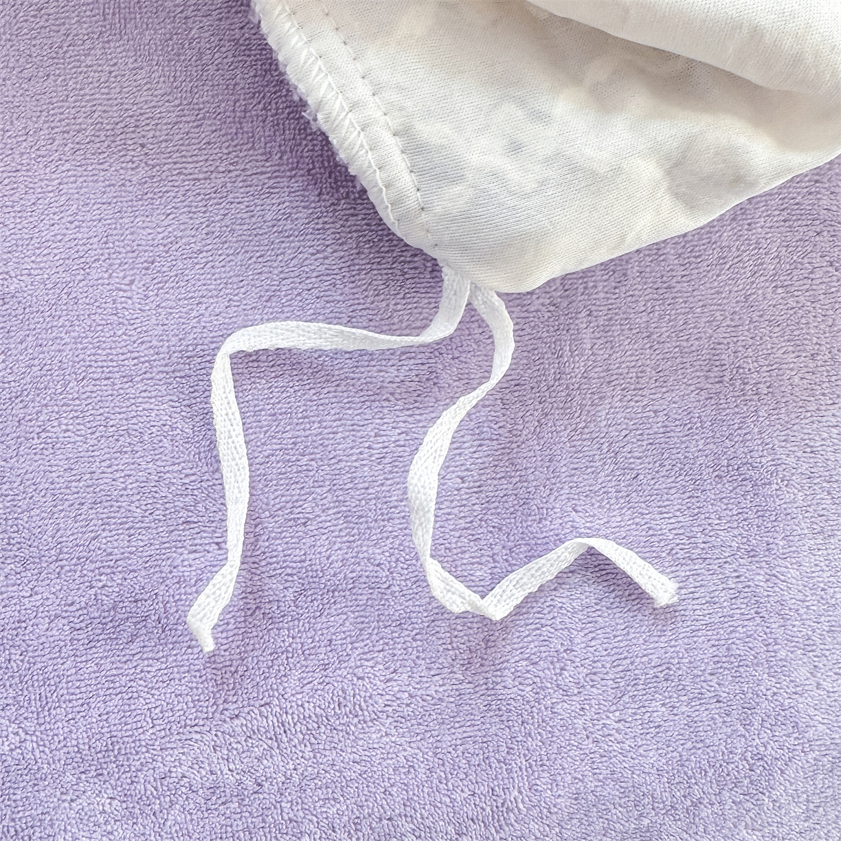 91家纺网 家纺一手货源 找家纺 灰鲸 2025新款牛奶绒拼接刺绣雕花四件套-可可 可可-风铃紫