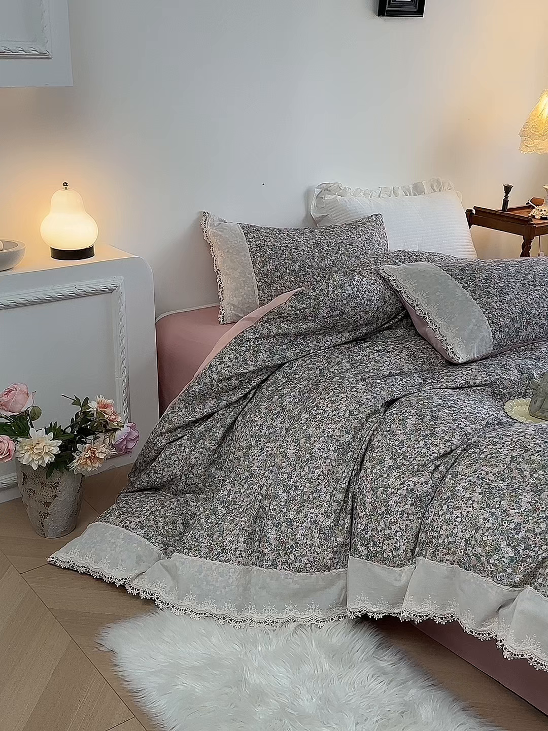 91家纺网 家纺一手货源 找家纺 怡家居 2025新款全棉纯棉磨毛数码印花韩系花边四件套 珍妮