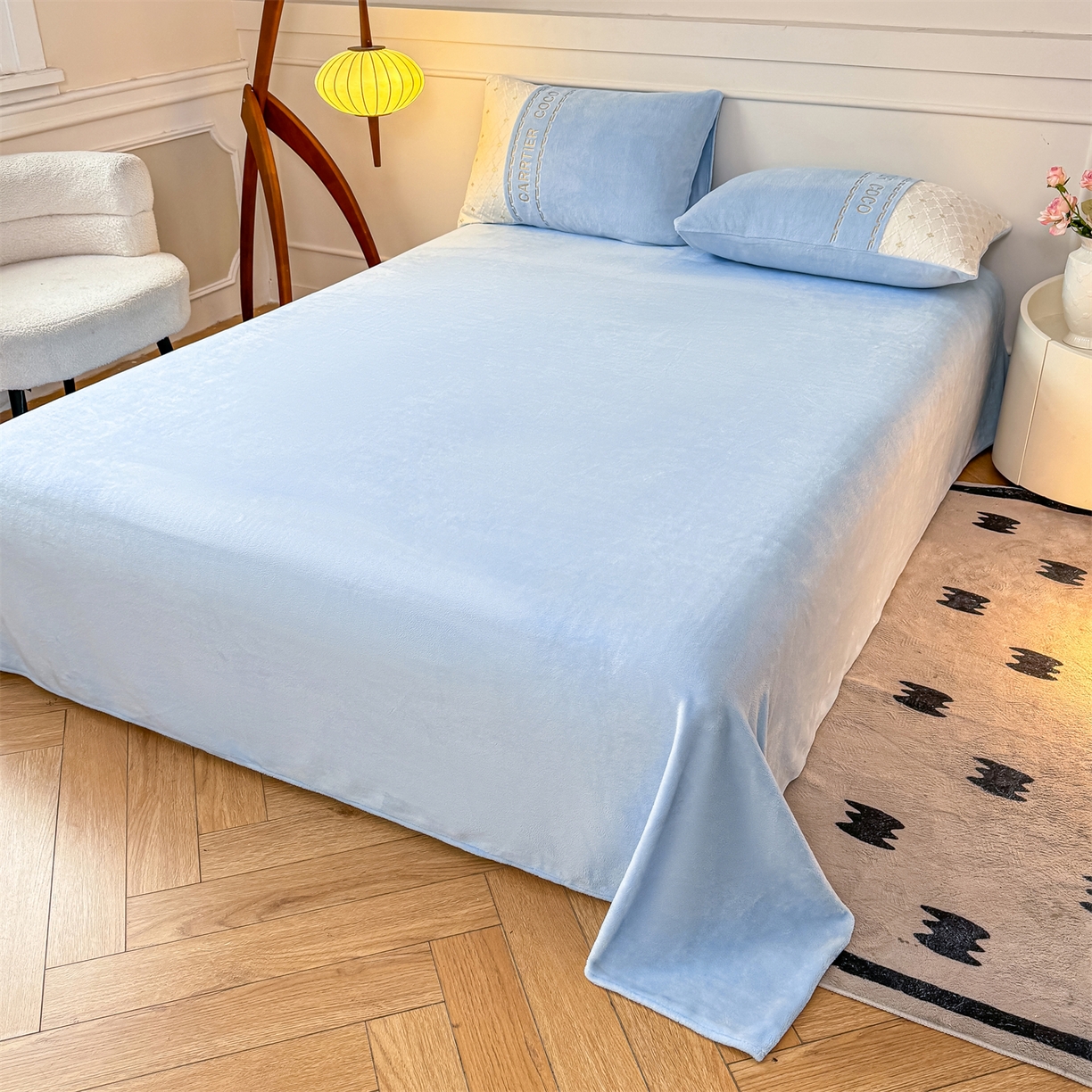 91家纺网 家纺一手货源 找家纺 灰鲸 2025新款牛奶绒拼接刺绣雕花四件套-可可 可可-繁星蓝