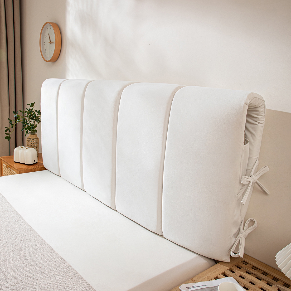 91家纺网 家纺一手货源 找家纺 沐沐家纺 2026新款丰德绒海绵款床头罩 米白