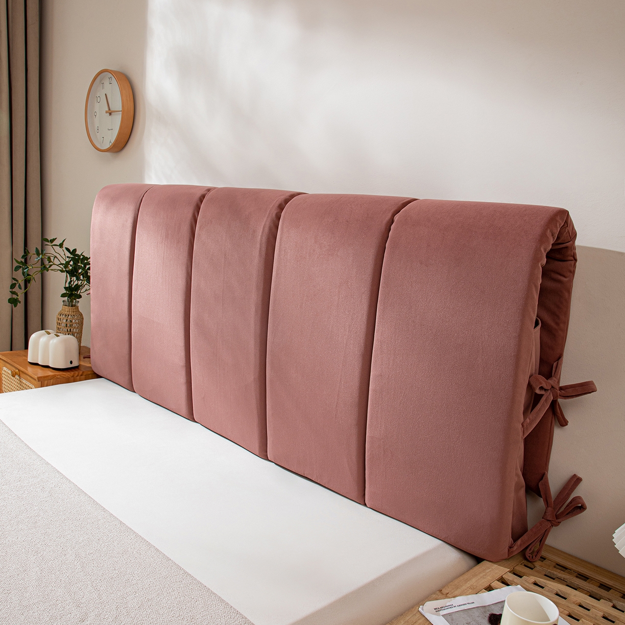 91家纺网 家纺一手货源 找家纺 沐沐家纺 2026新款丰德绒海绵款床头罩 粉色