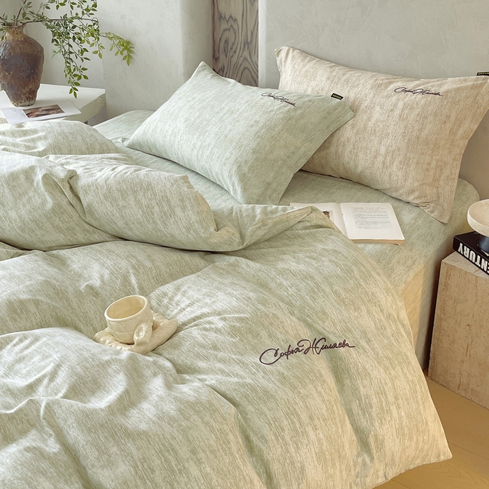 91家纺网 家纺一手货源 找家纺 春皖家纺 2025新款棉天丝纯色刺绣四件套单品系列-四件套 苔绮绿