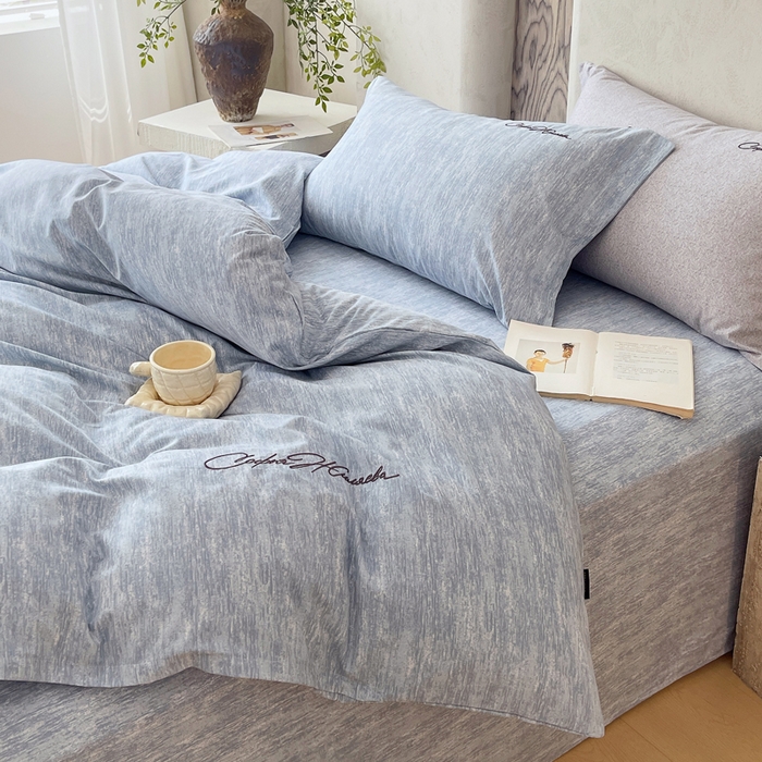 91家纺网 家纺一手货源 找家纺 春皖家纺 2025新款棉天丝纯色刺绣四件套单品系列-四件套 宝绮蓝