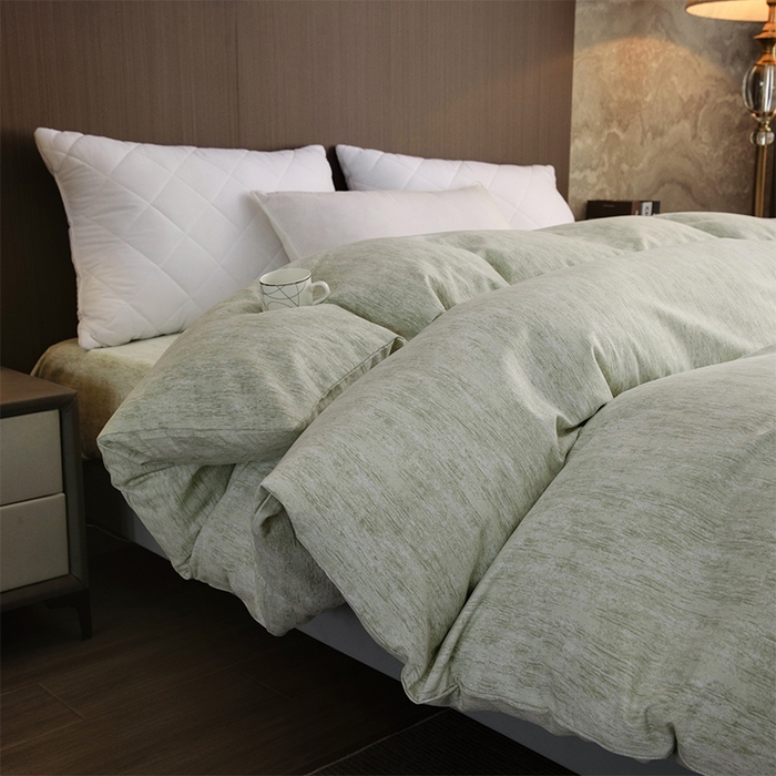 91家纺网 家纺一手货源 找家纺 春皖家纺 2025新款棉天丝纯色刺绣四件套单品系列-单被套 苔绮绿