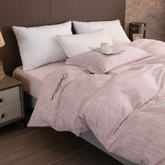 91家纺网 家纺一手货源 找家纺 春皖家纺 2025新款棉天丝纯色刺绣四件套单品系列-单被套 樱绮丝