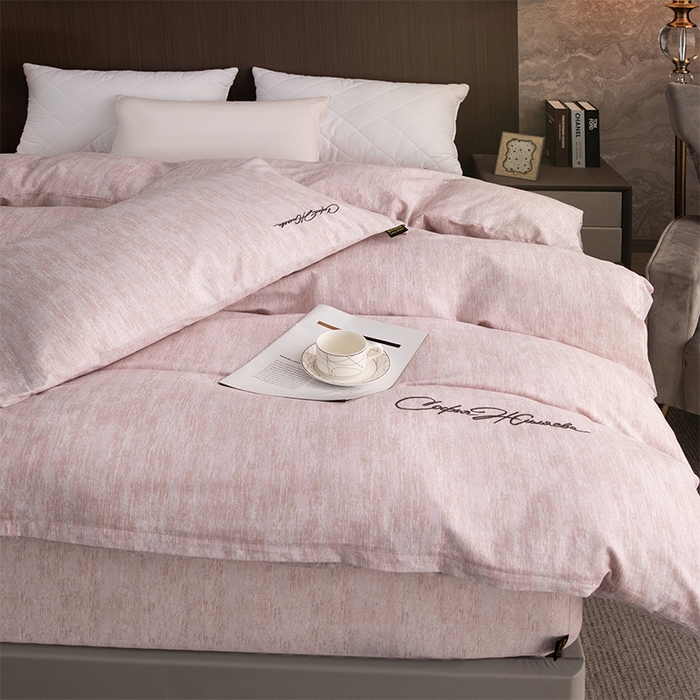 91家纺网 家纺一手货源 找家纺 春皖家纺 2025新款棉天丝纯色刺绣四件套单品系列-单被套 樱绮丝