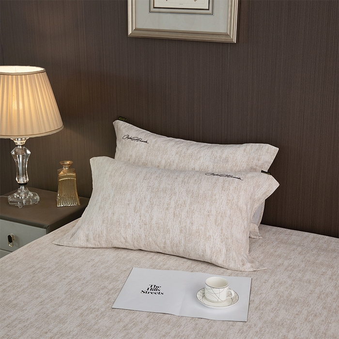 91家纺网 家纺一手货源 找家纺 春皖家纺 2025新款棉天丝纯色刺绣四件套单品系列-单枕套 亮绮黄