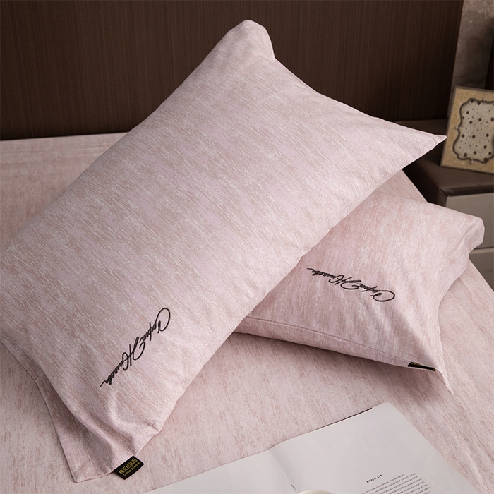 91家纺网 家纺一手货源 找家纺 春皖家纺 2025新款棉天丝纯色刺绣四件套单品系列-单枕套 樱绮丝