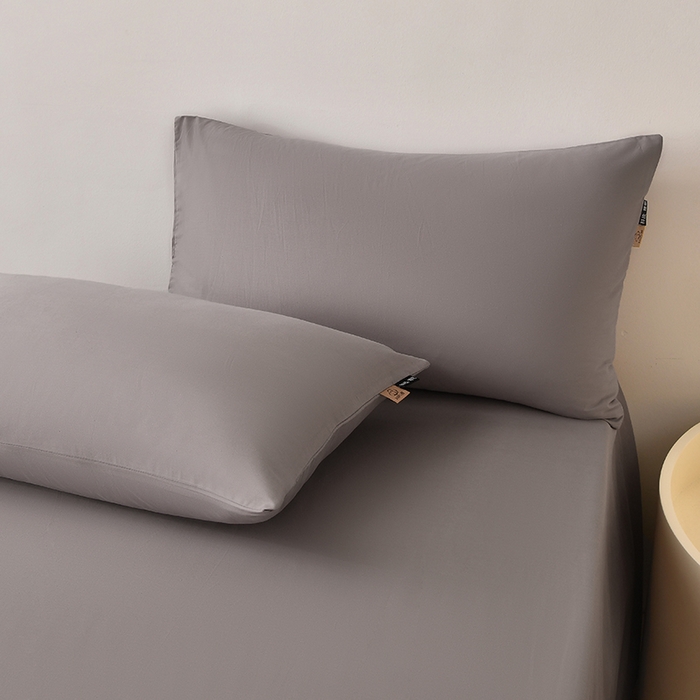 91家纺网 家纺一手货源 找家纺 宇彬家纺 2026直播热爆新款A类13374全棉一字绣纯色四件套贡缎新疆长绒匹马棉可定做 眠系列-绅士灰