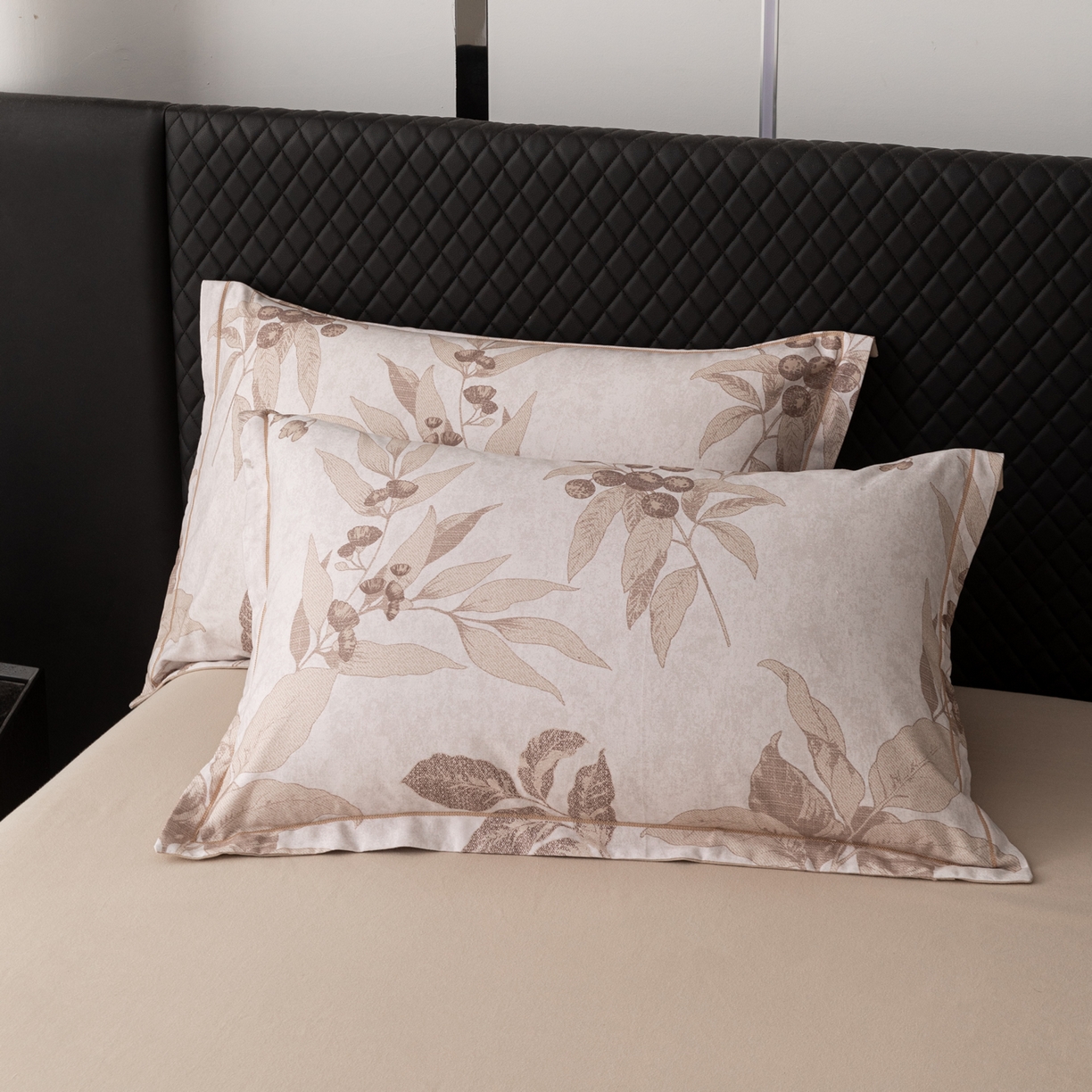 91家纺网 家纺一手货源 找家纺 贝兰仙奴 2025新款全棉磨毛多规格系列四件套 安梦咖